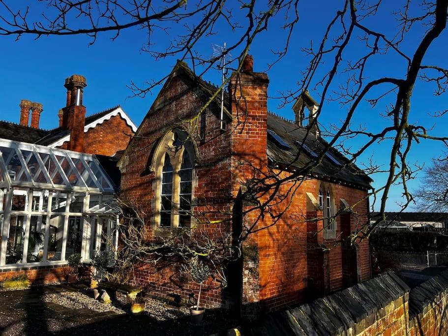 The Old School House Retreat Apartment Tibberton  Bagian luar foto